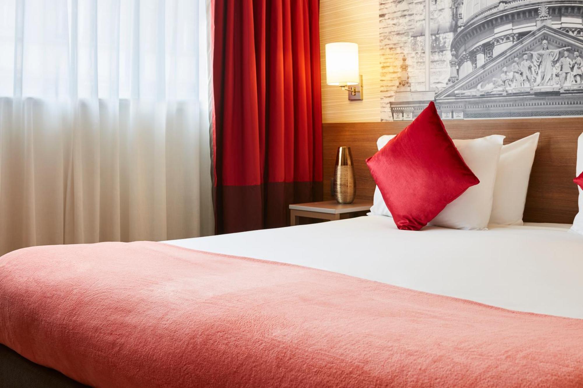 Adagio Centre Apartahotel 4*
